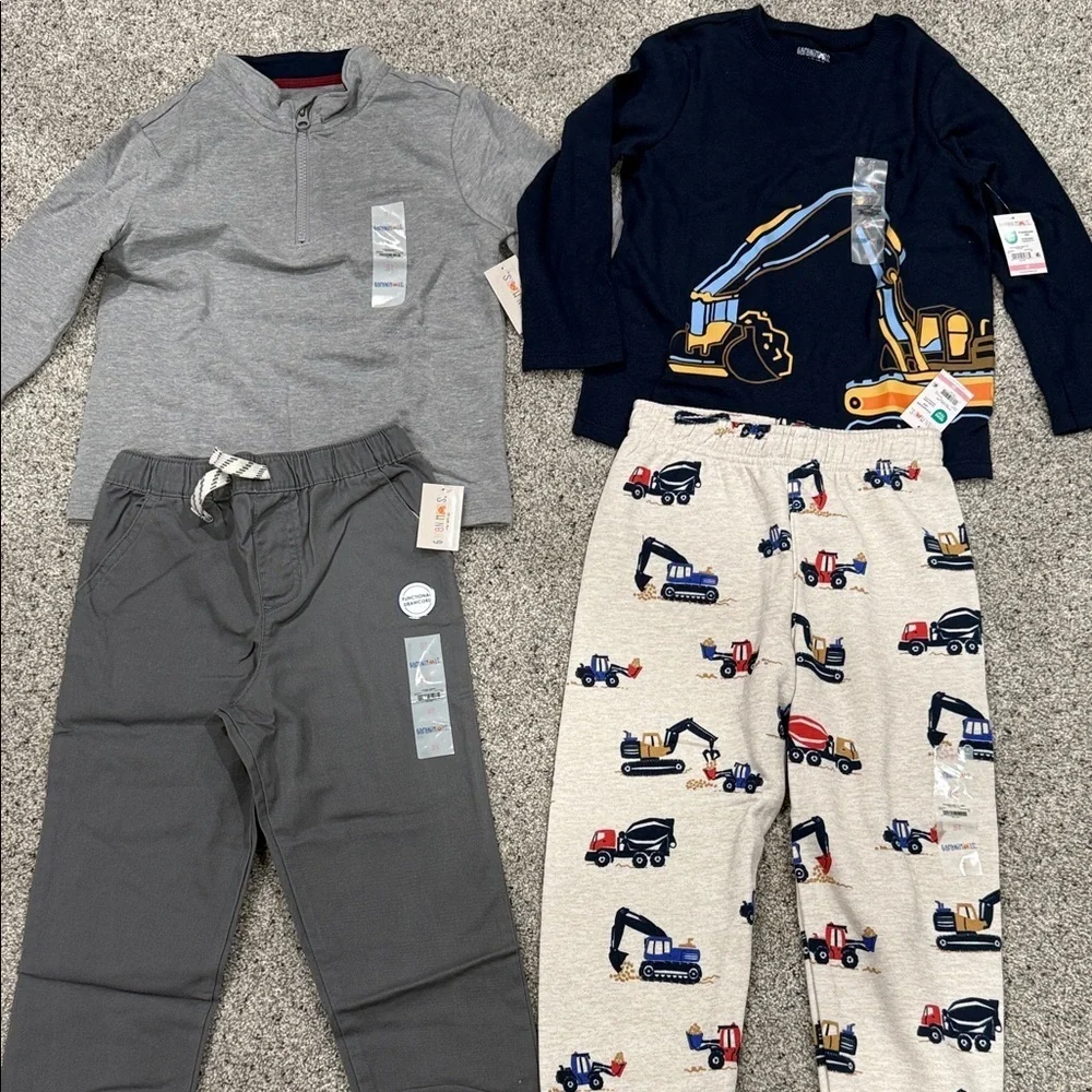 2 Set of pants and shorts
